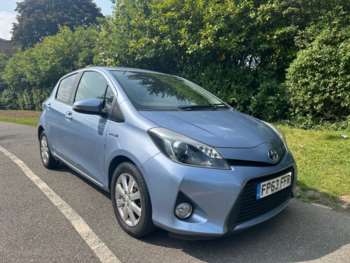 2013 (63) - 1.5 VVT-i Hybrid T4 5dr CVT AUTOMATIC 1 Owner