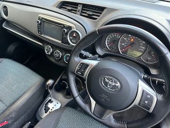 Used Toyota Yaris 2012 for sale - 78653584: Photo