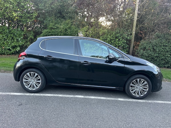 Used Peugeot 208 2016 for sale - 76070533: Photo 14