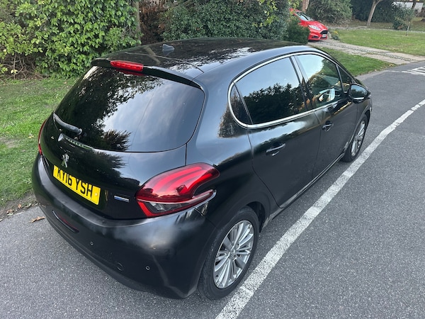 Used Peugeot 208 2016 for sale - 76070533: Photo 17
