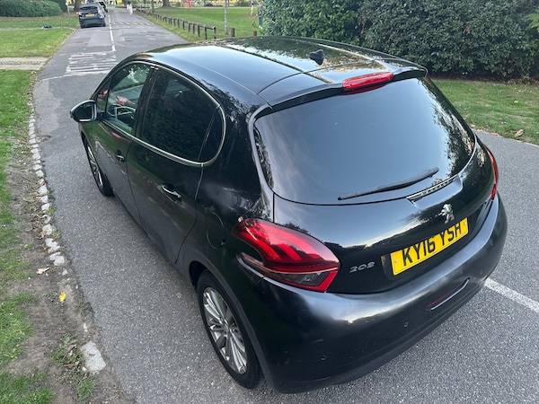 Used Peugeot 208 2016 for sale - 76070533: Photo 18