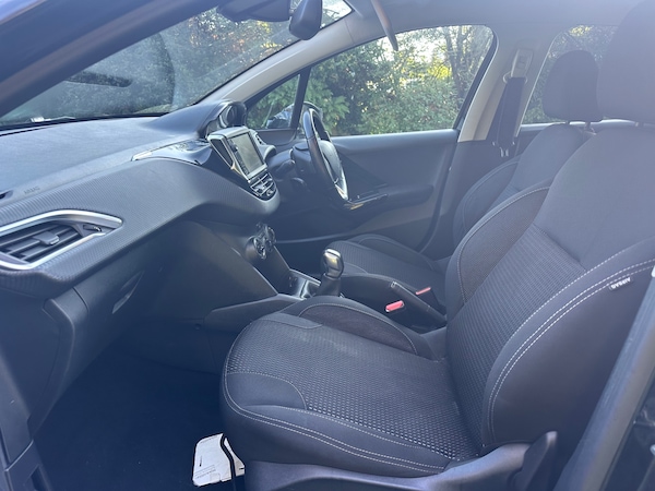 Used Peugeot 208 2016 for sale - 76070533: Photo 28