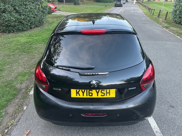 Used Peugeot 208 2016 for sale - 76070533: Photo 9