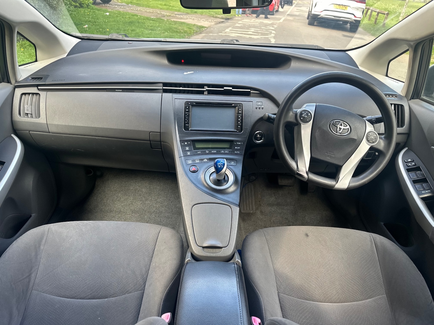 Used Toyota Prius 2015 for sale - 78217963: Photo 14