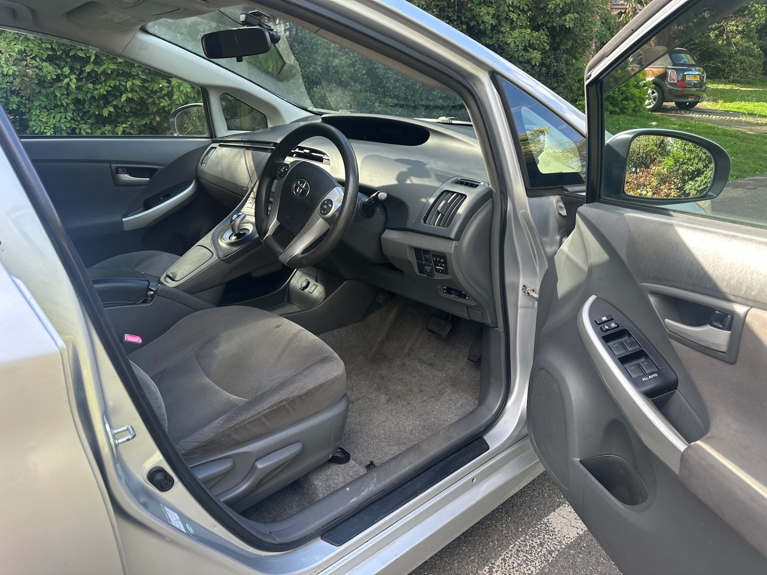 Used Toyota Prius 2015 for sale - 78217963: Photo 15