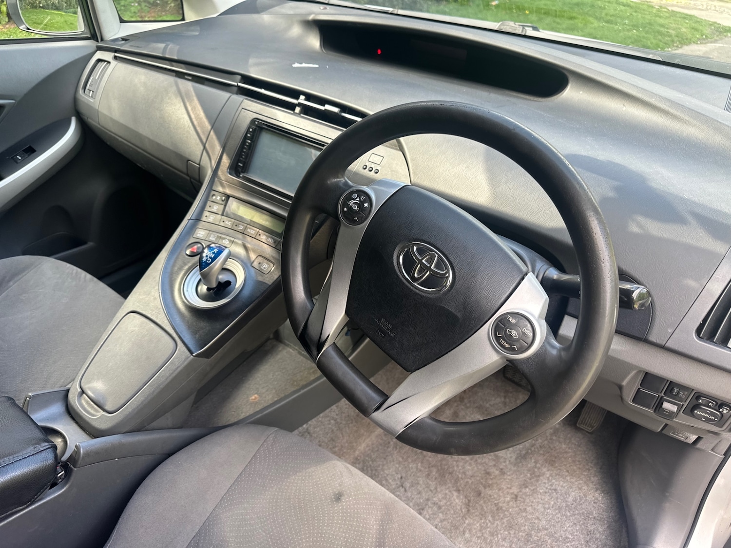Used Toyota Prius 2015 for sale - 78217963: Photo 6