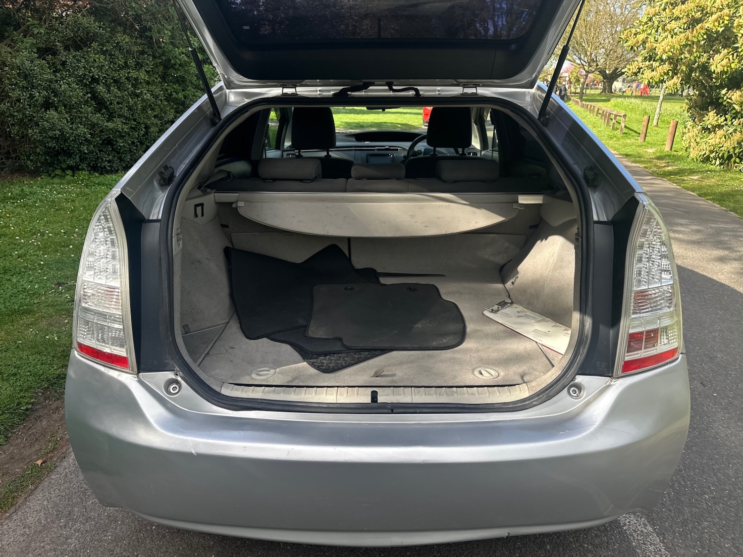 Used Toyota Prius 2015 for sale - 78217963: Photo 9