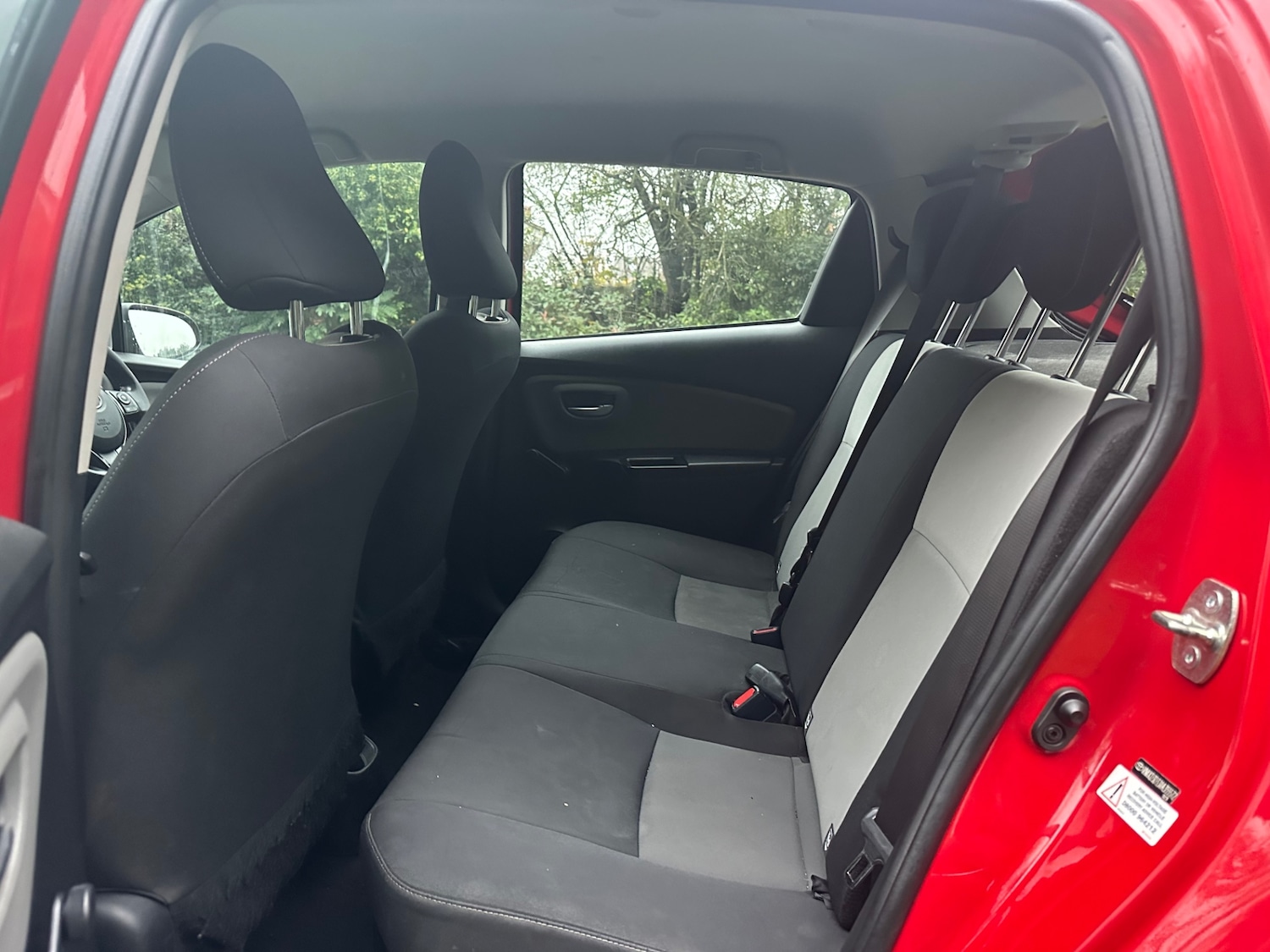 Used Toyota Yaris 2017 for sale - 76591686: Photo 10