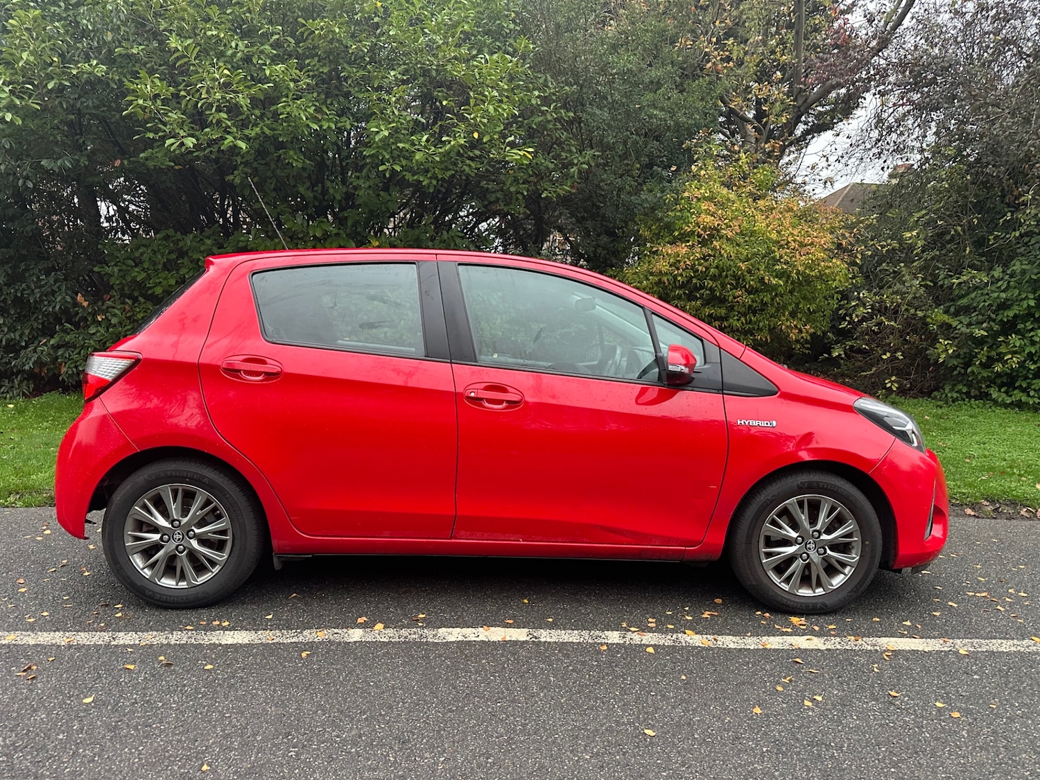 Used Toyota Yaris 2017 for sale - 76591686: Photo 2