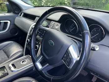 Used Land Rover Discovery Sport 2017 for sale - 79508325: Photo