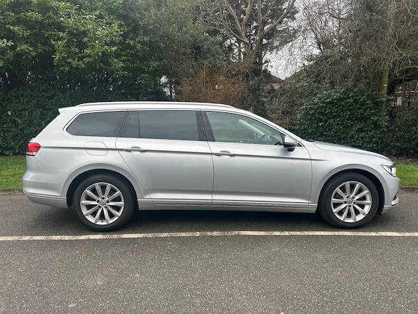 Used Volkswagen Passat 2019 for sale - 73585186: Photo 2