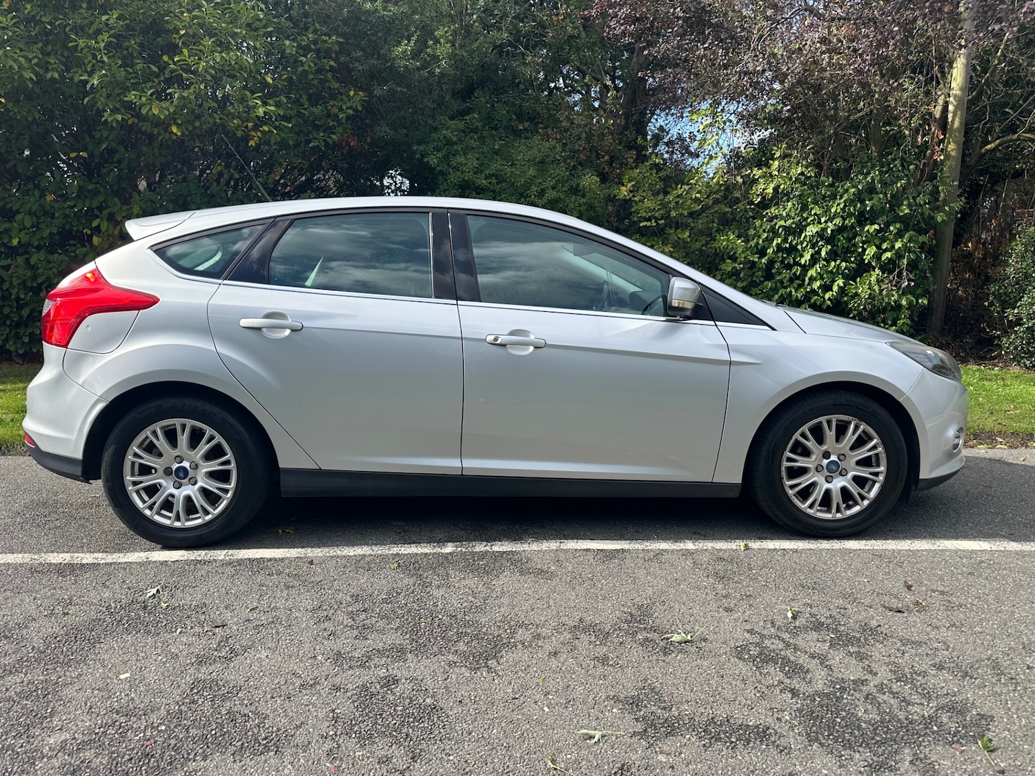 Used Ford Focus 2011 for sale - 76165302: Photo 10