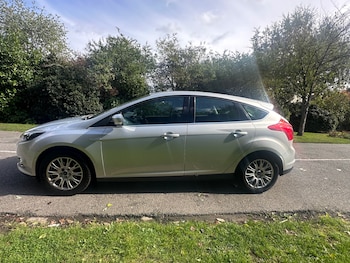 Used Ford Focus 2011 for sale - 76165302: Photo