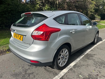 Used Ford Focus 2011 for sale - 76165302: Photo