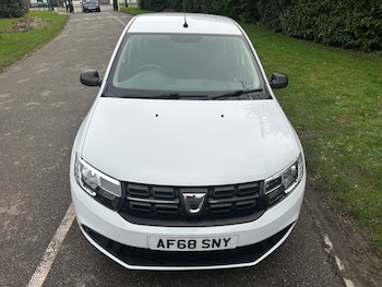 Used Dacia Sandero 2018 for sale - 78584822: Photo