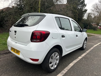 Used Dacia Sandero 2018 for sale - 78584822: Photo