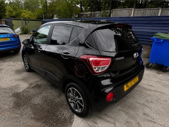 Used Hyundai i10 2018 for sale - 79304153: Photo