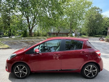 Used Toyota Yaris 2018 for sale - 79304166: Photo