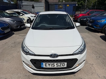 Used Hyundai i20 2015 for sale - 79303671: Photo