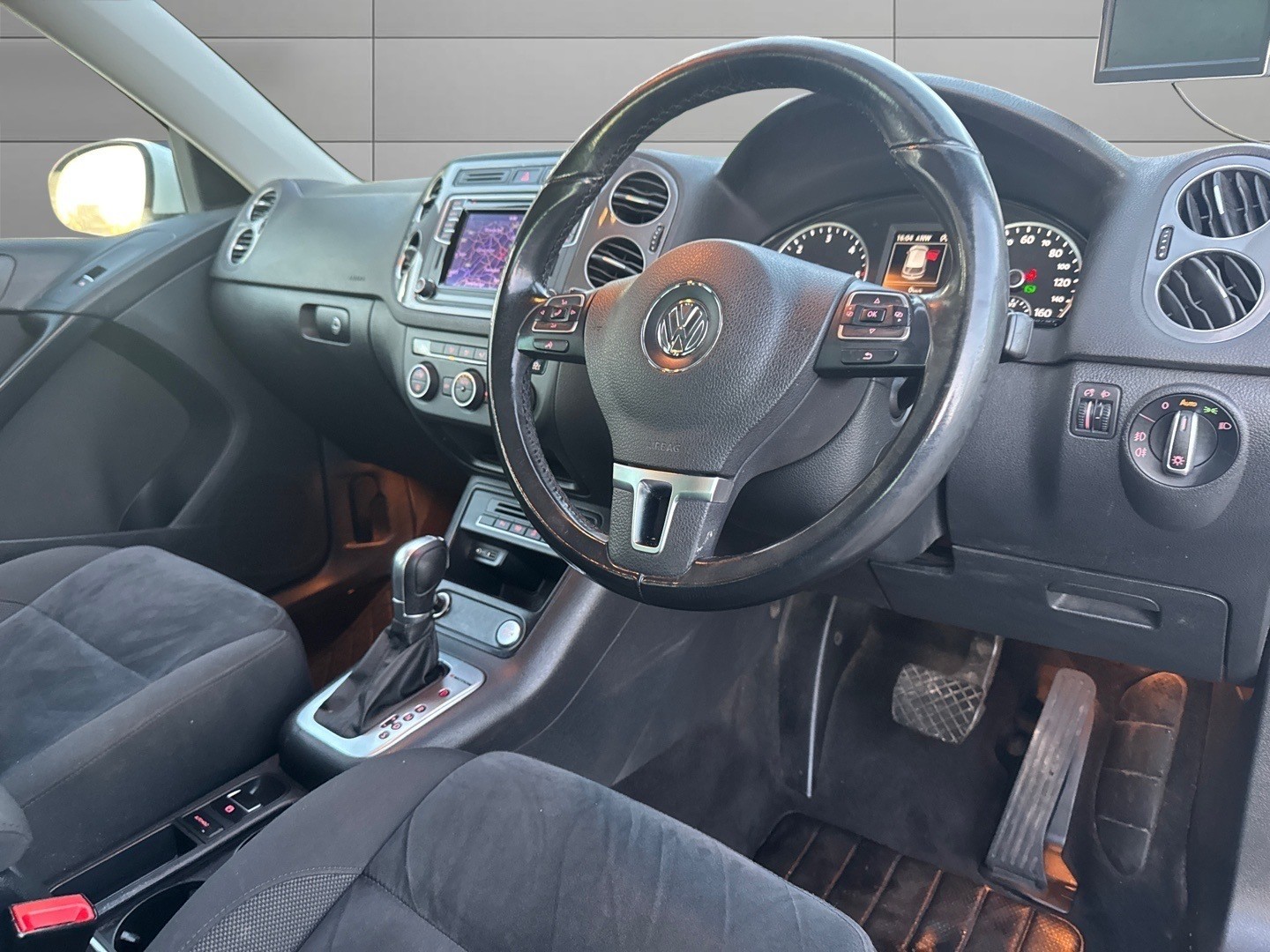 Used Volkswagen Tiguan 2016 for sale - 76662738: Photo 9