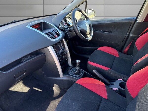 Used Peugeot 207 2012 for sale - 73894952: Photo 12