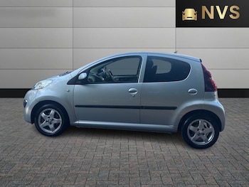 Used Peugeot 107 2013 for sale - 77400015: Photo