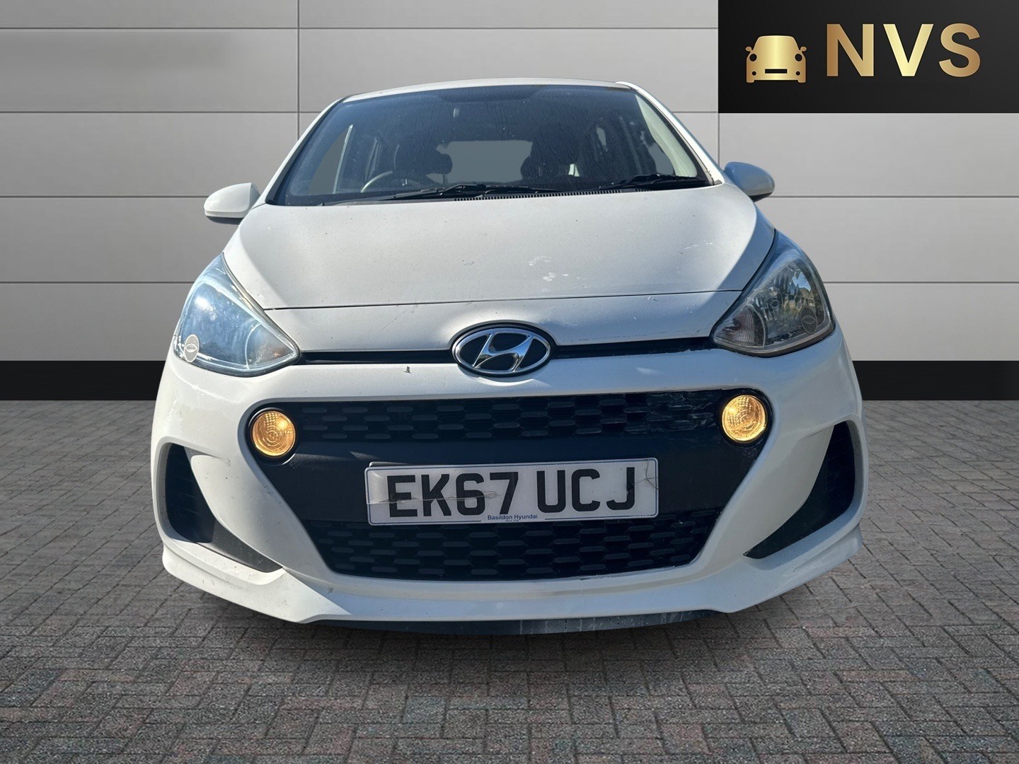 Used Hyundai i10 2017 for sale - 76075997: Photo 2