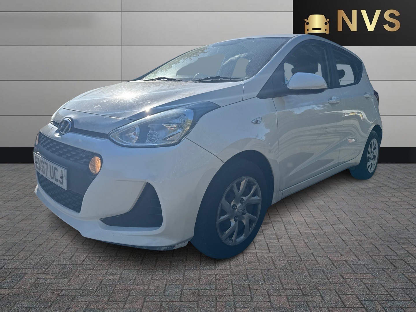 Used Hyundai i10 2017 for sale - 76075997: Photo 3