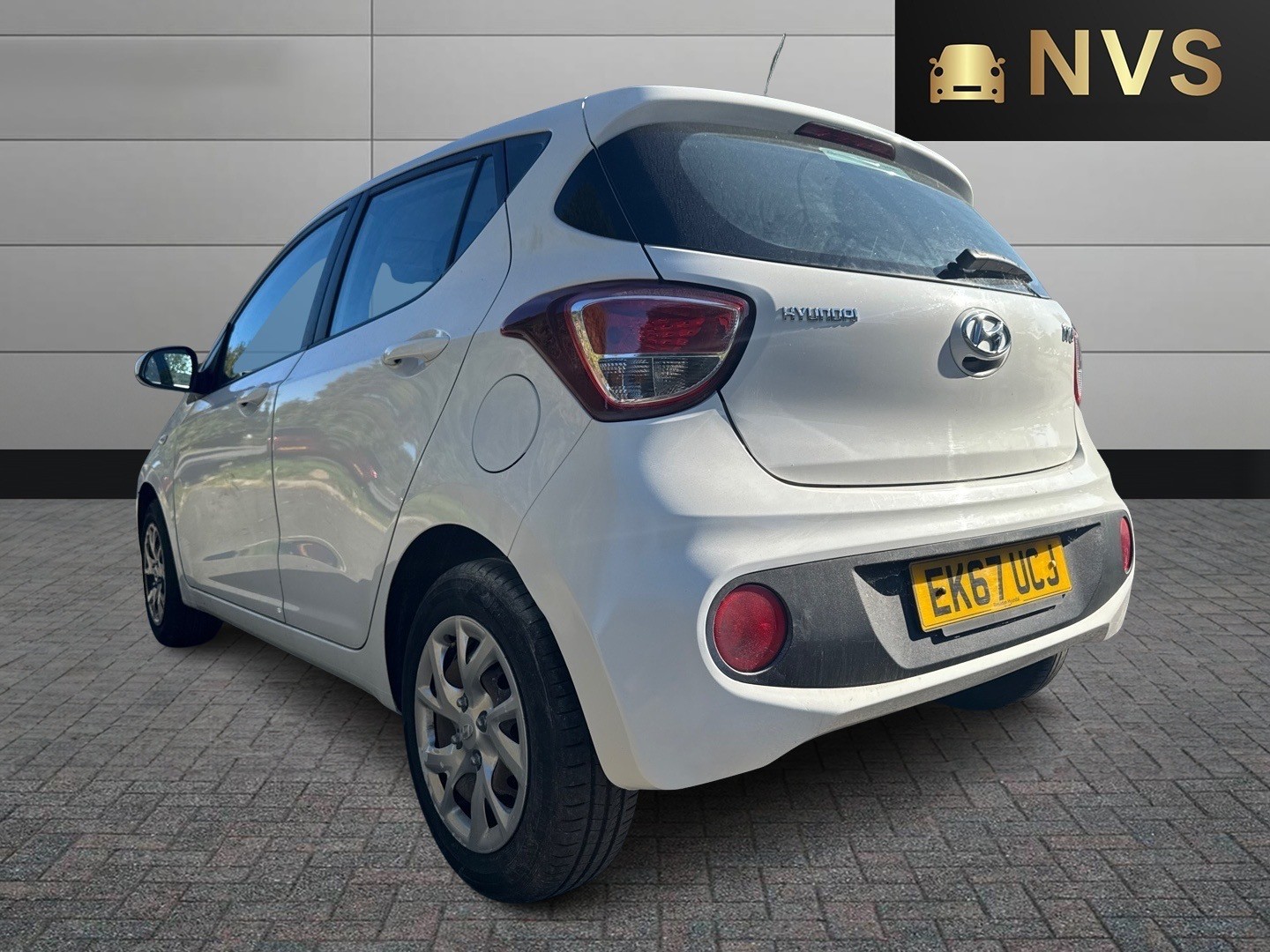 Used Hyundai i10 2017 for sale - 76075997: Photo 5