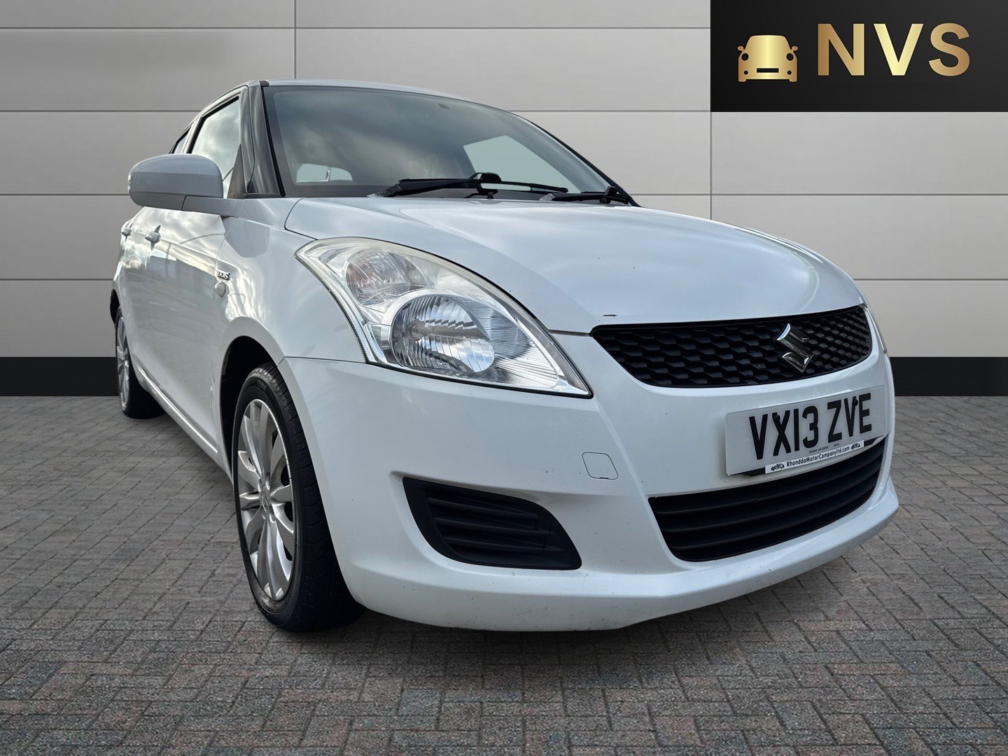 Used Suzuki Swift 2013 for sale - 76706142: Photo 1