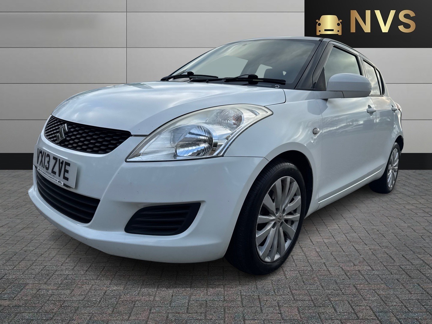 Used Suzuki Swift 2013 for sale - 76706142: Photo 3