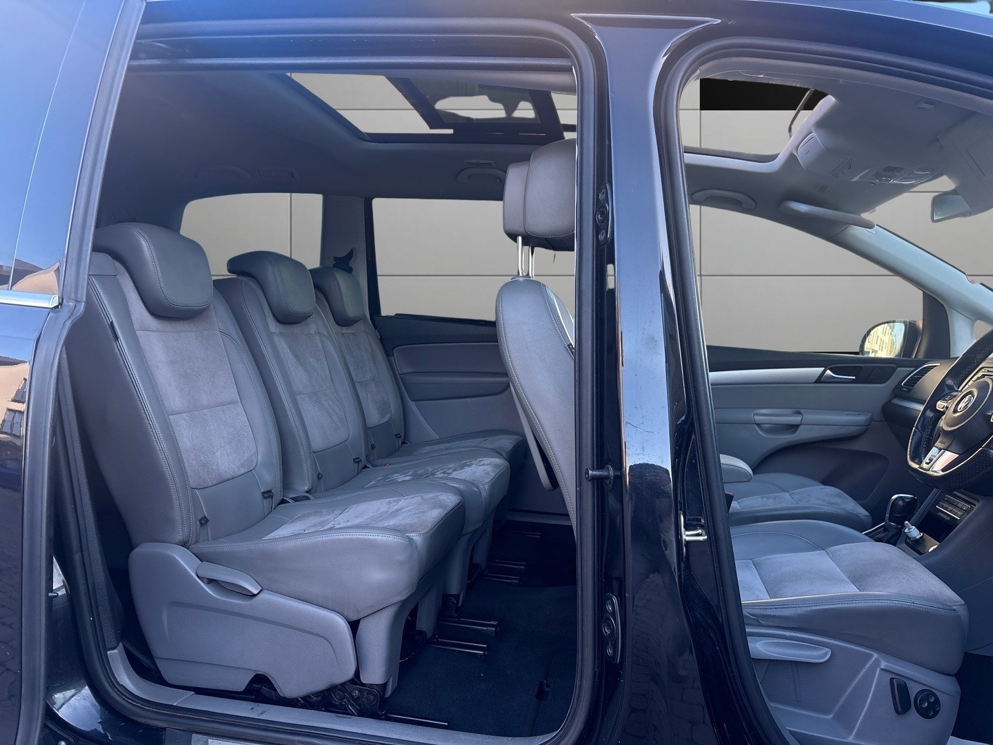 Used Volkswagen Sharan 2013 for sale - 77052979: Photo 11