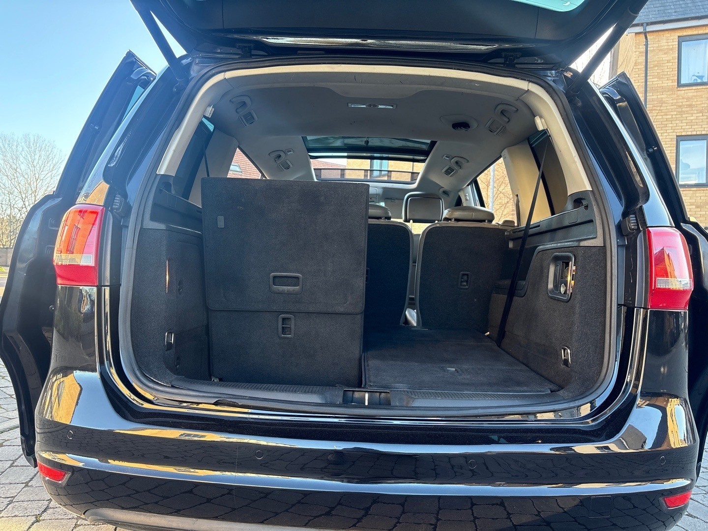 Used Volkswagen Sharan 2013 for sale - 77052979: Photo 14