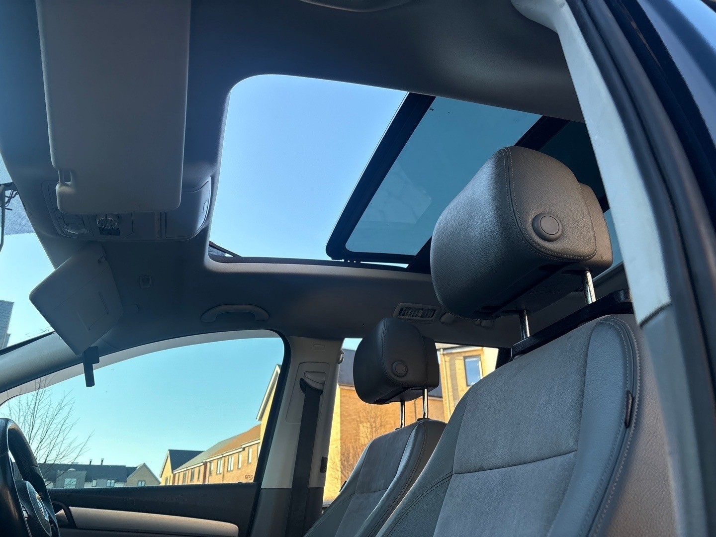 Used Volkswagen Sharan 2013 for sale - 77052979: Photo 16