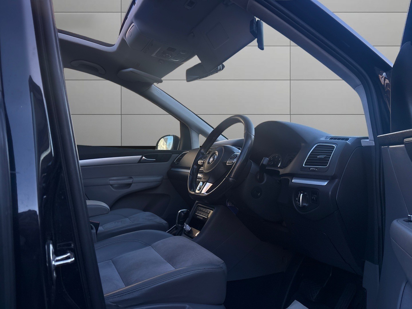 Used Volkswagen Sharan 2013 for sale - 77052979: Photo 9