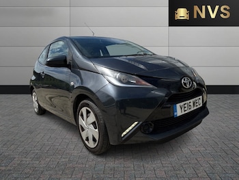 2016 - 1.0 VVT-i x-play 3-Door