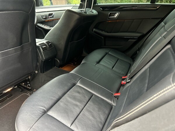 Used Mercedes-Benz 350 SL 2023 for sale - 71380895: Photo 13