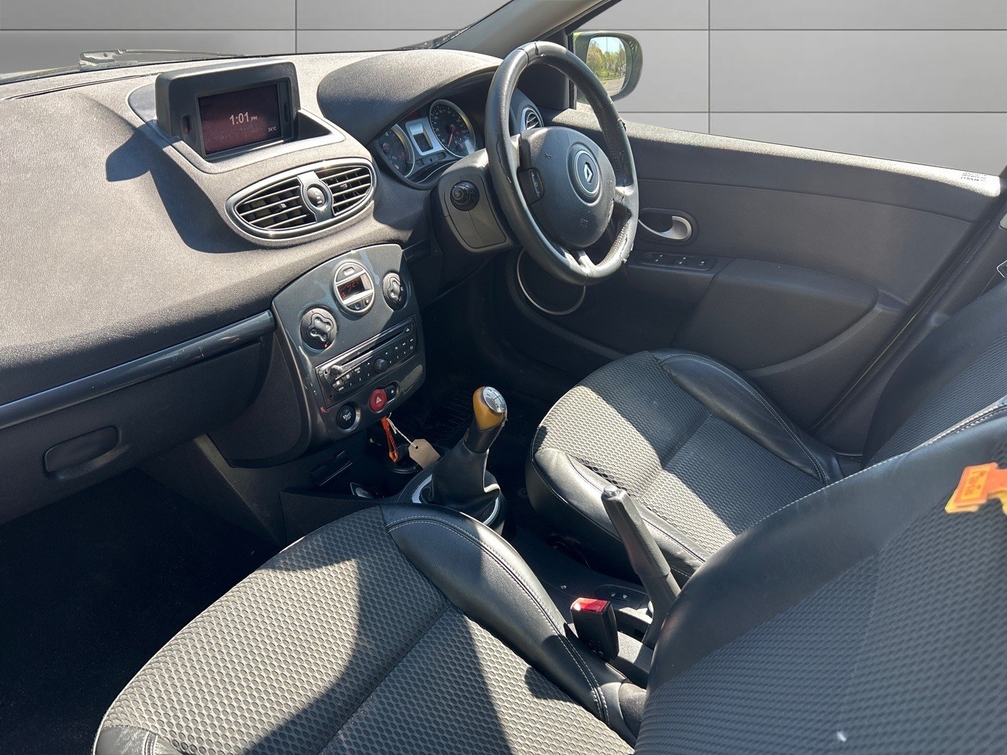 Used Renault Clio 2010 for sale - 78155382: Photo 12