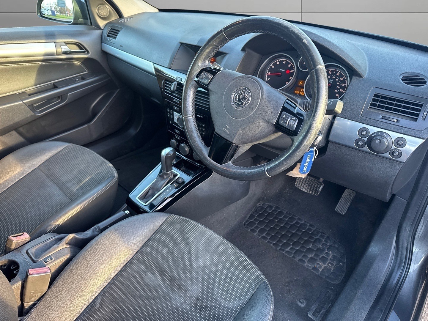 Used Vauxhall Astra 2009 for sale - 76748222: Photo 9