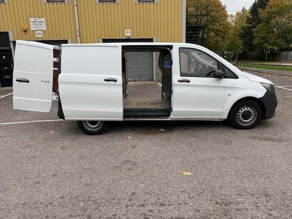 Used Mercedes-Benz Vito 2015 for sale - 76312376: Photo 10