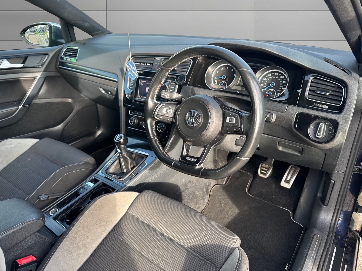 Used Volkswagen Golf 2015 for sale - 77901294: Photo 9