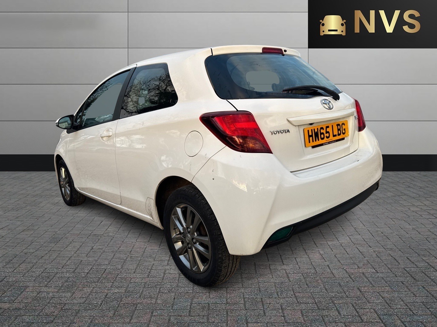 Used Toyota Yaris 2015 for sale - 76624434: Photo 5