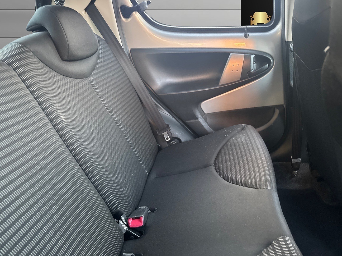 Used Peugeot 107 2013 for sale - 76940070: Photo 11