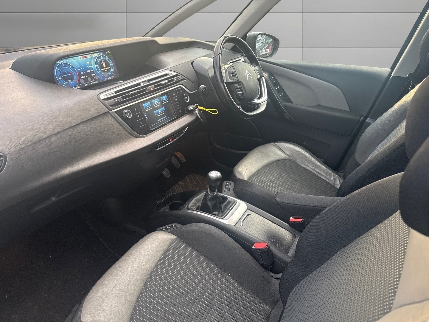 Used Citroen C4 Picasso 2015 for sale - 76618631: Photo 12