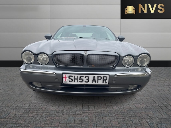 Used Jaguar XJ 2003 for sale - 76316390: Photo 2