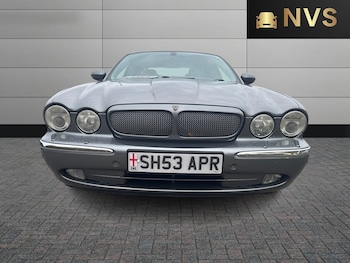Used Jaguar XJ 2003 for sale - 76316390: Photo 2