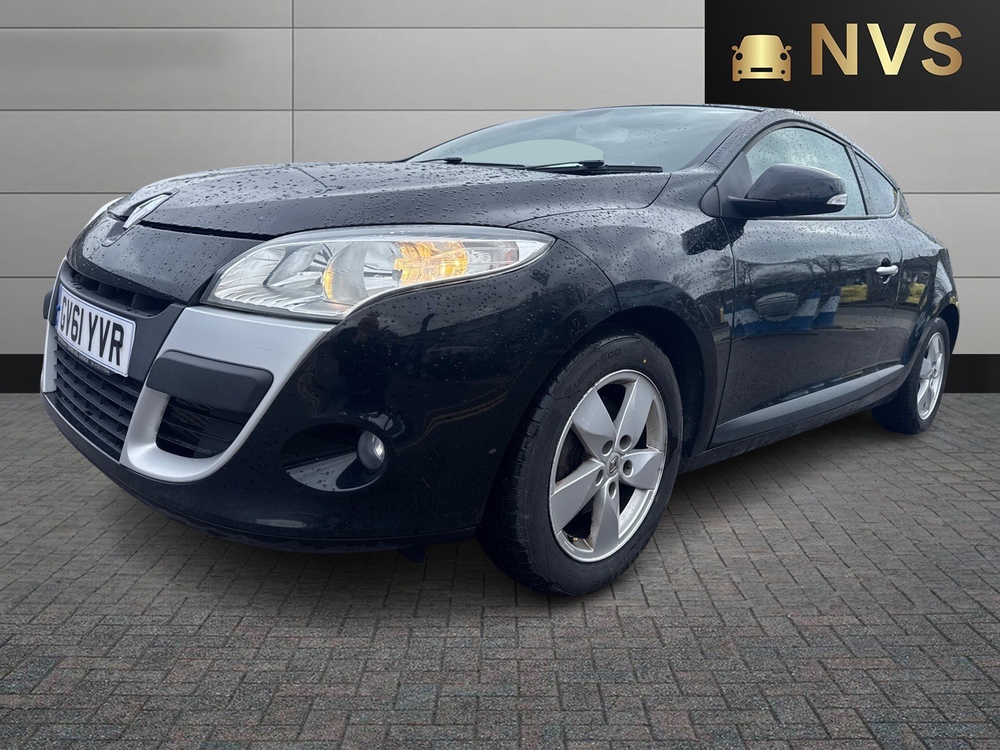 Used Renault Megane 2011 for sale - 77159266: Photo 2