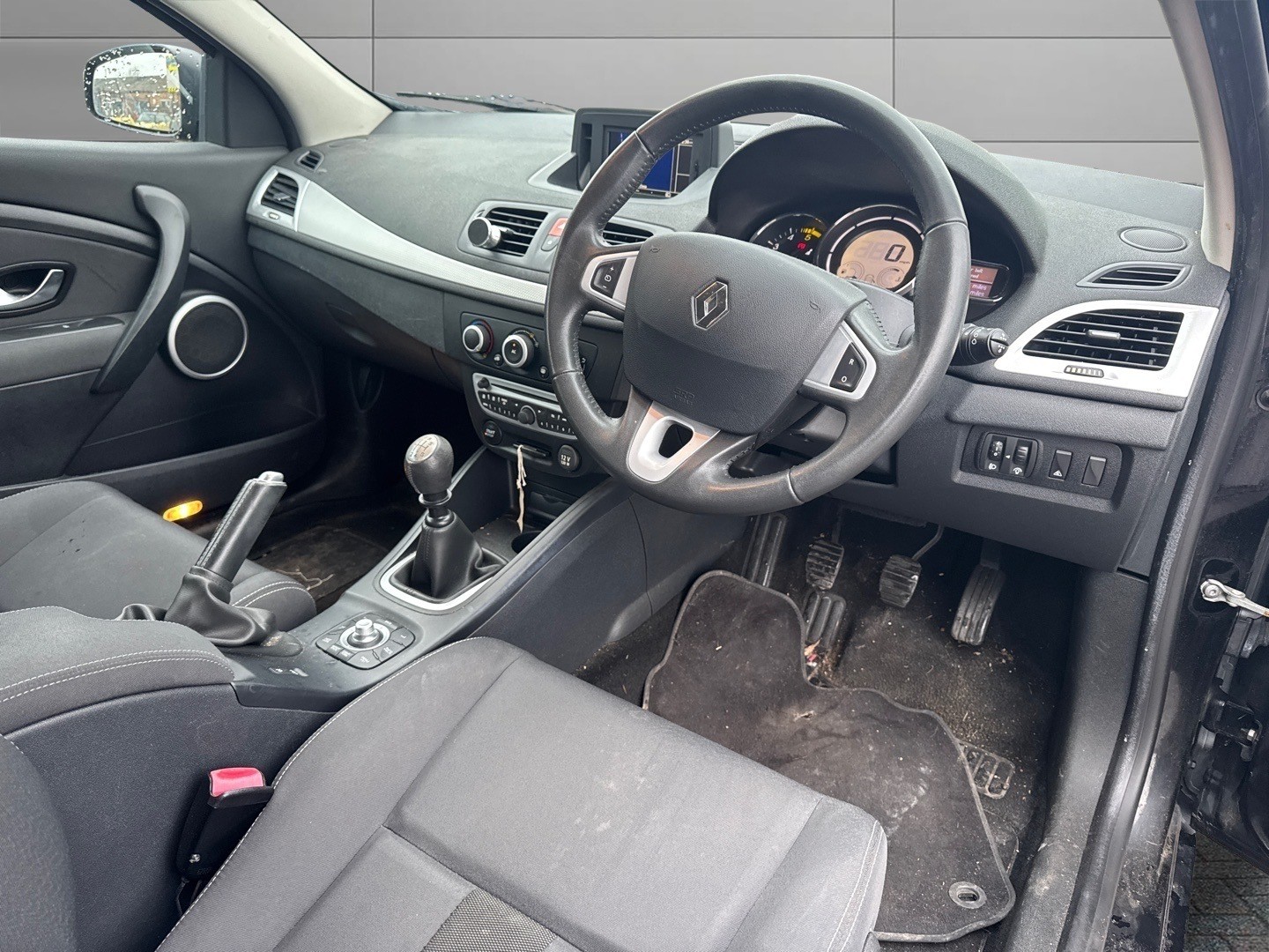 Used Renault Megane 2011 for sale - 77159266: Photo 9