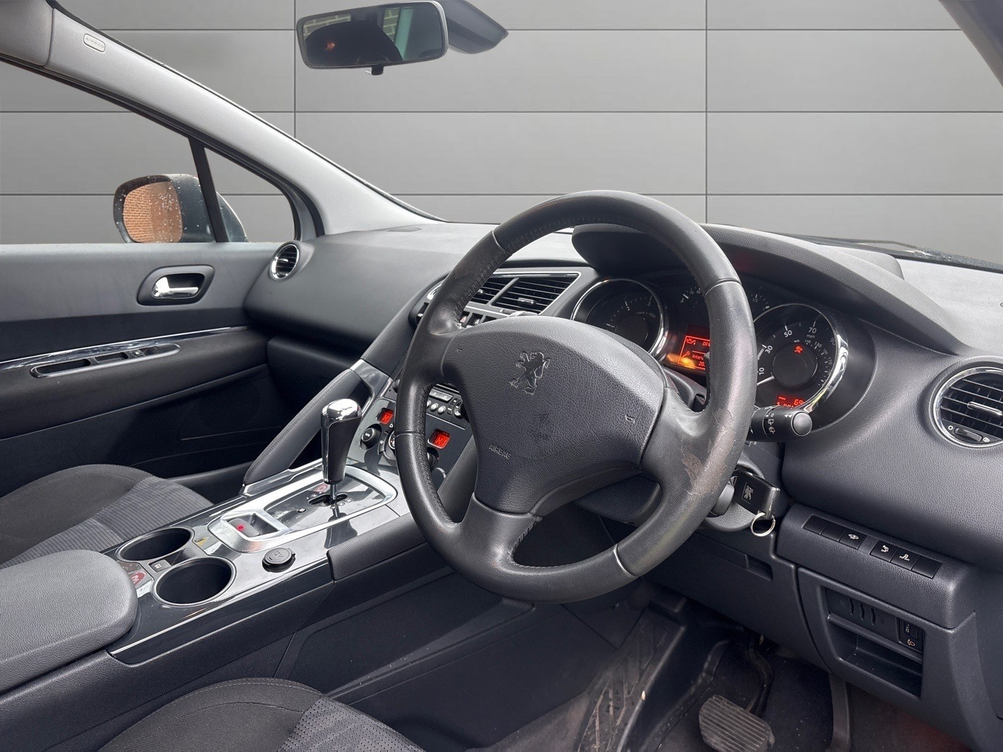 Used Peugeot 3008 2010 for sale - 77616346: Photo 9