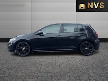 Used Volkswagen Golf 2017 for sale - 78201919: Photo